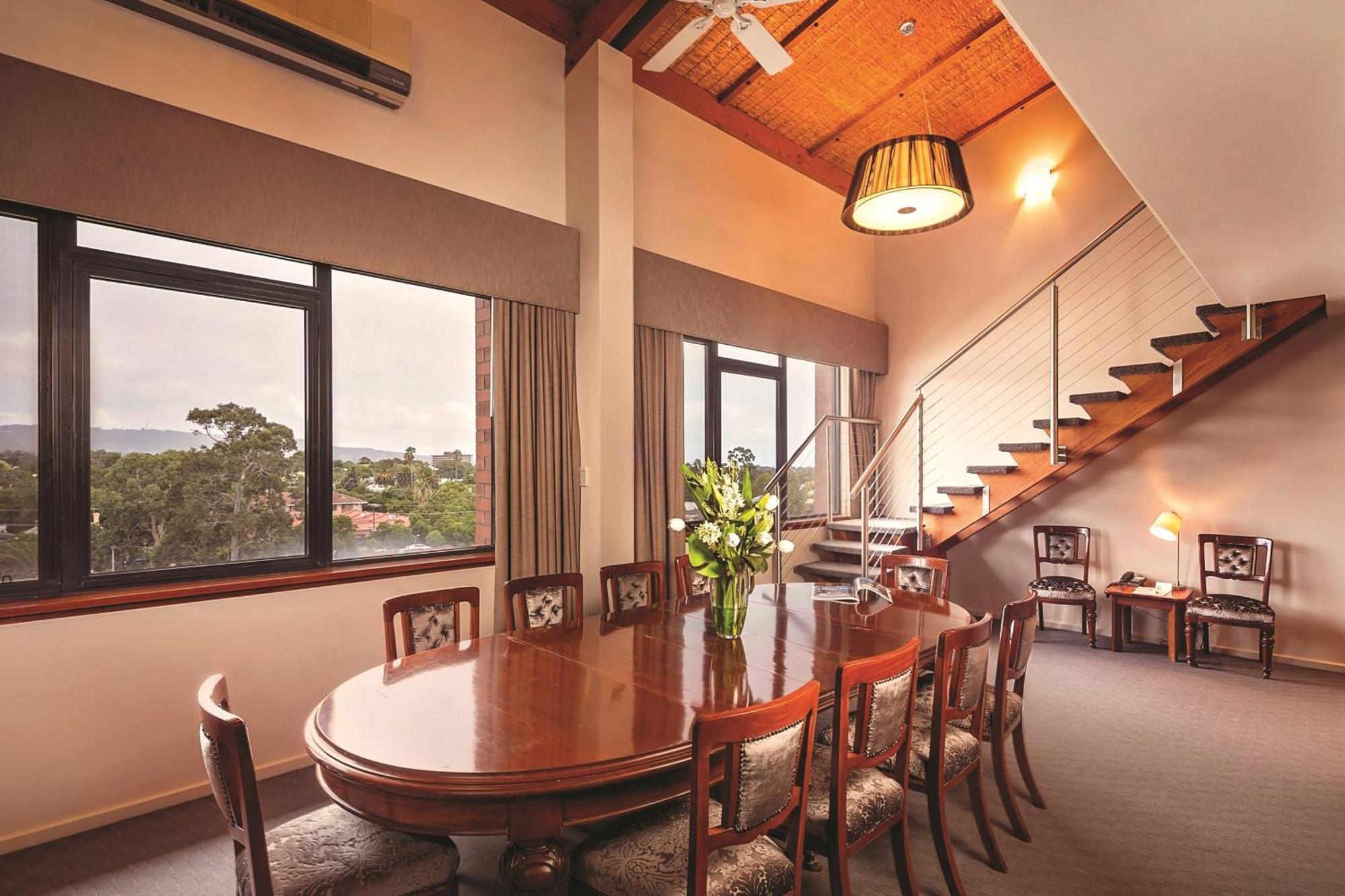 Arkaba Hotel Adelaide Bagian luar foto